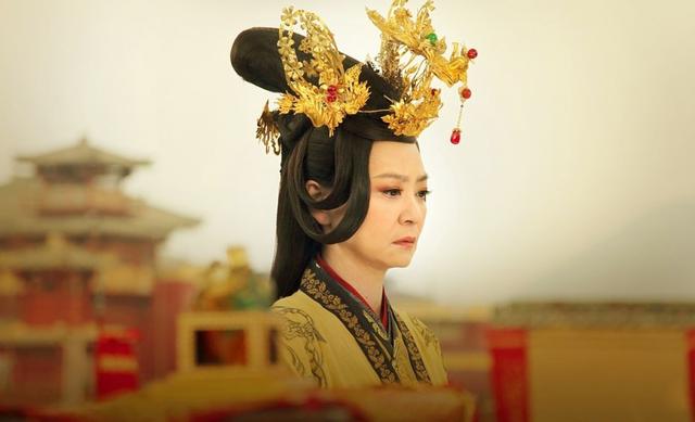 560年8月，娄昭君以太皇太后身份下懿旨，废高殷皇帝号，立高演为帝