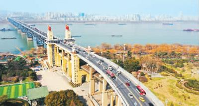 长江上有多少座桥？